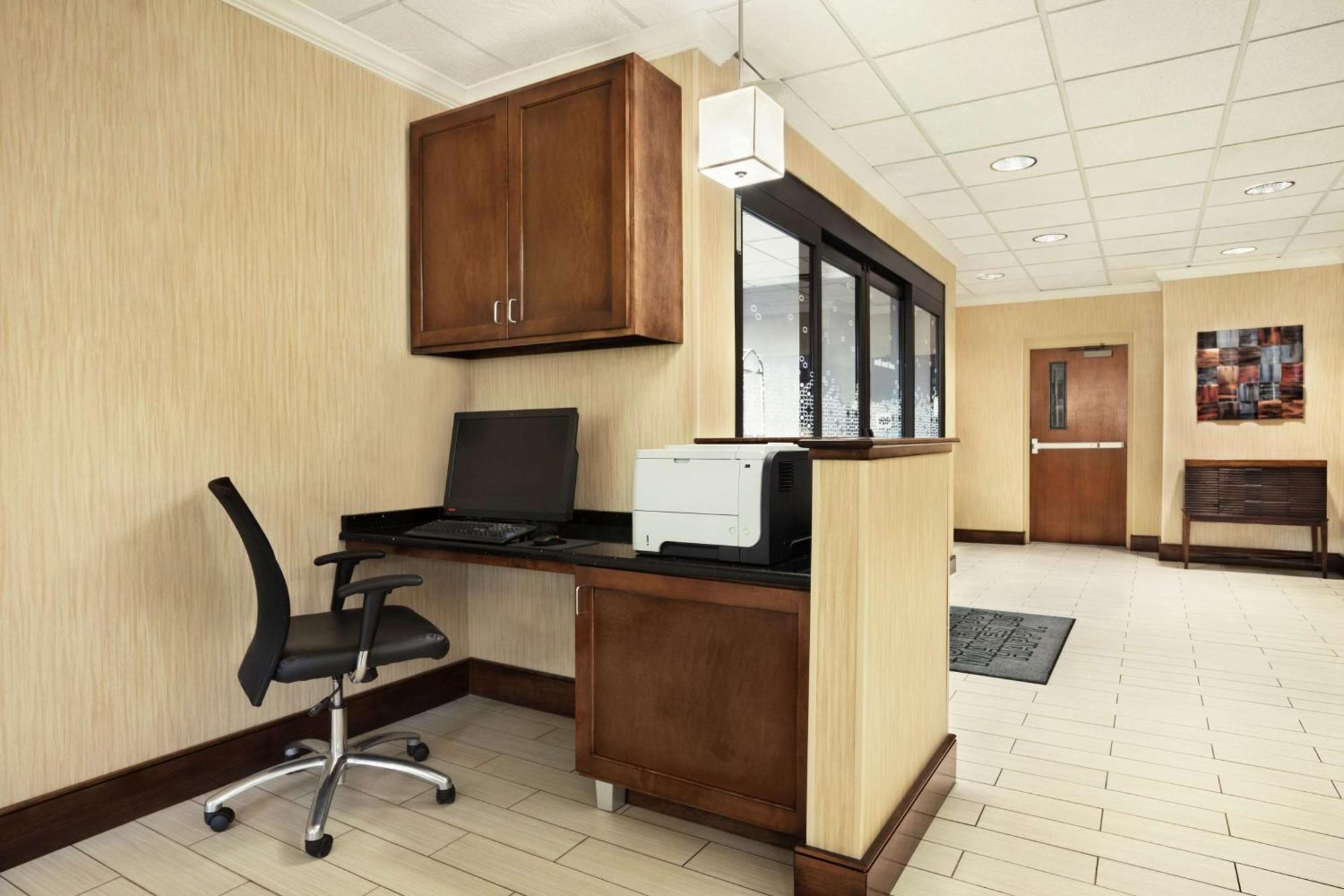 Hampton Inn Richmond/Ashland Buitenkant foto