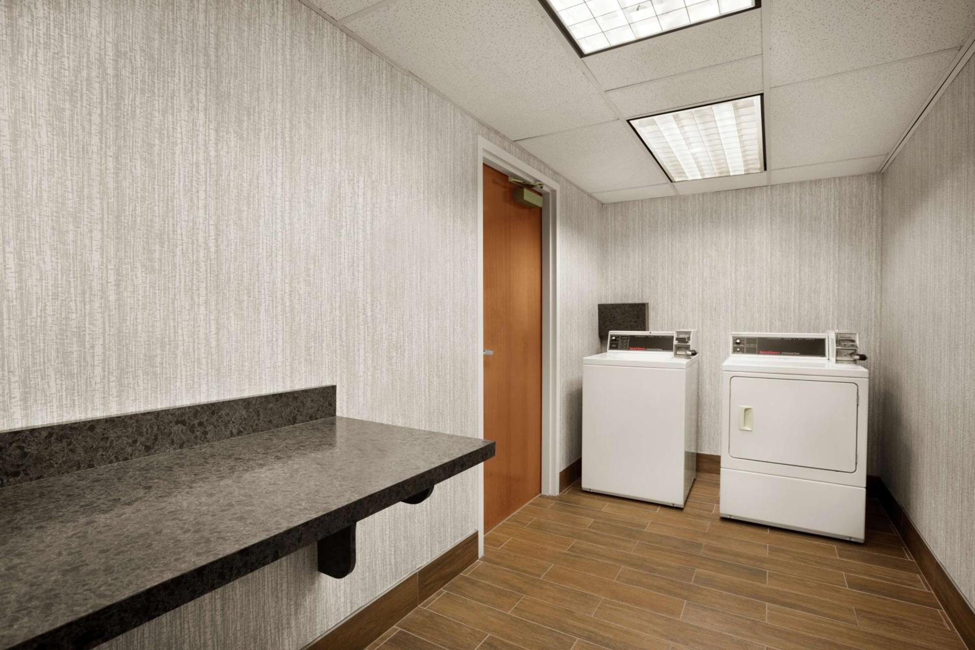 Hampton Inn Richmond/Ashland Buitenkant foto