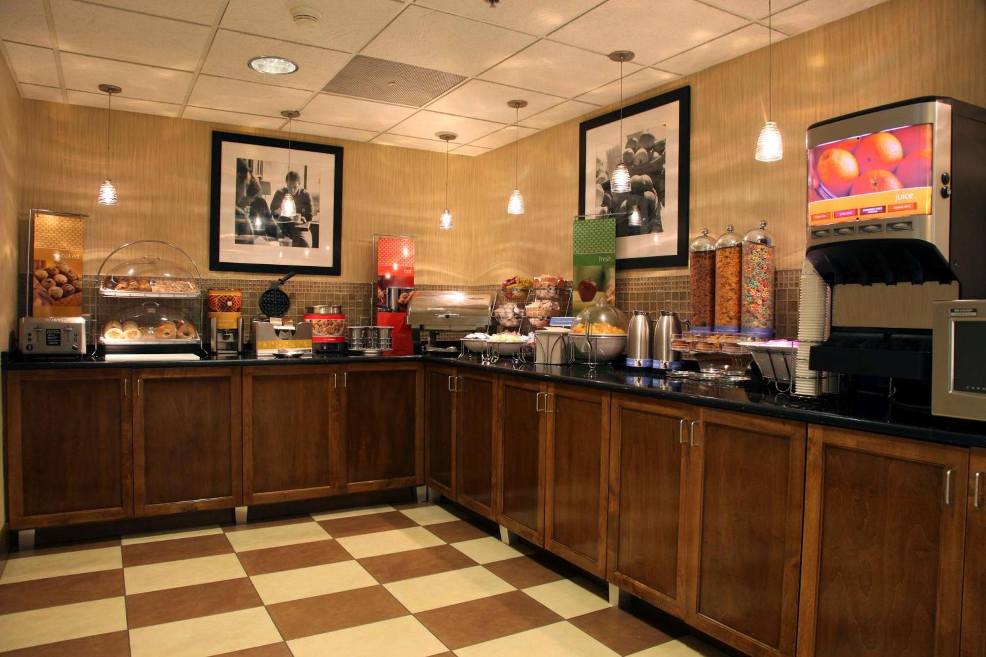 Hampton Inn Richmond/Ashland Buitenkant foto
